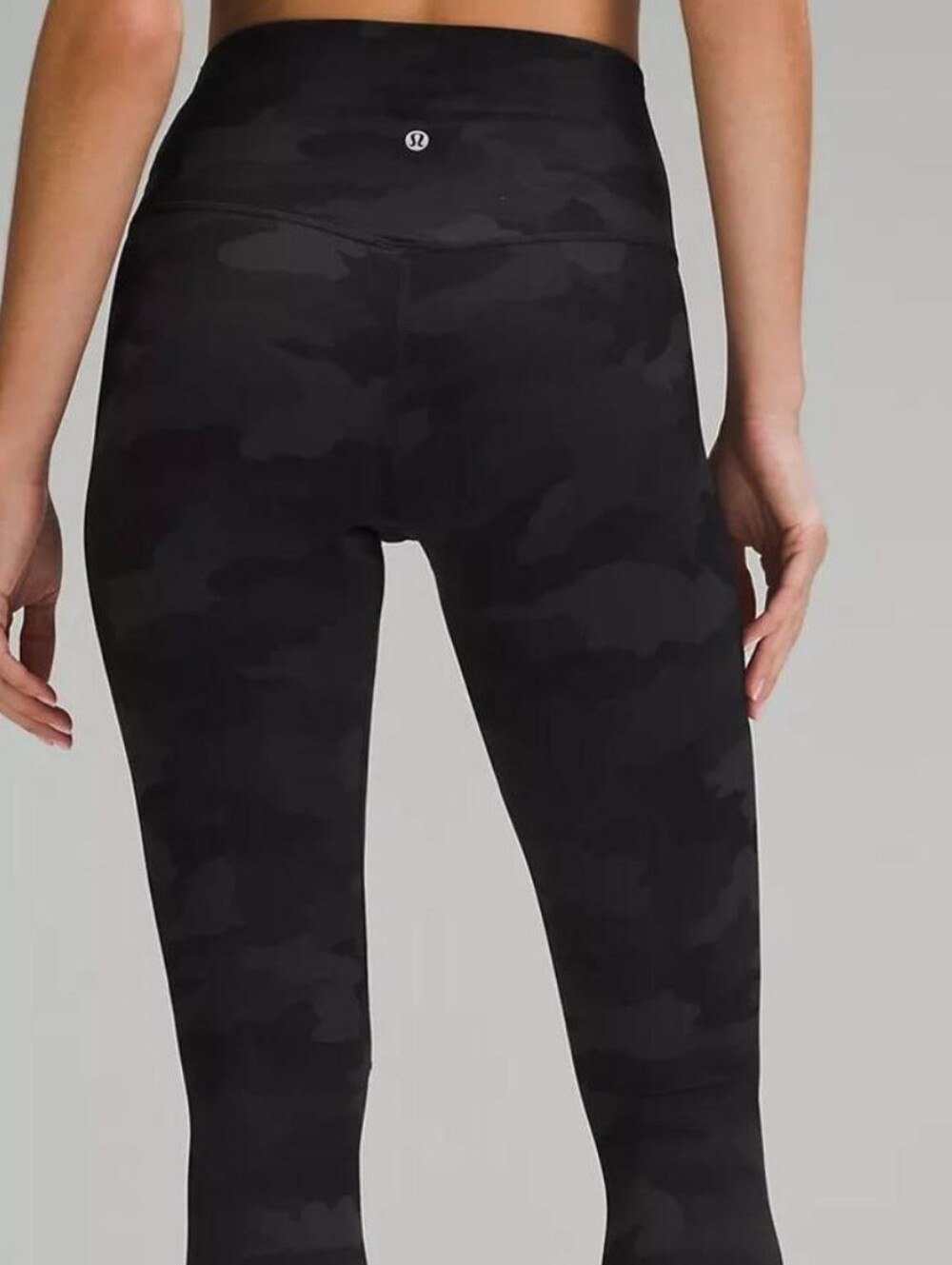 lululemon athletica  Camo High-Rise Leggings Sz 6